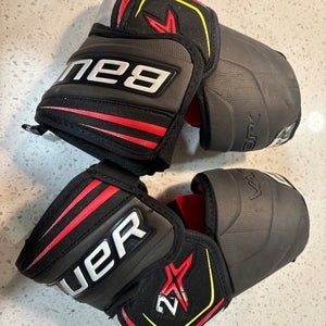 Senior Medium Bauer Vapor 2x Elbow Pads (Used)