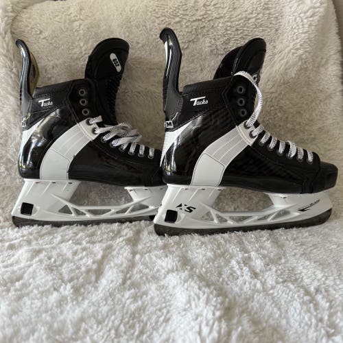 2024 CCM Tacks 652 Pro Hockey Skates Wide Width 10 (Used)
