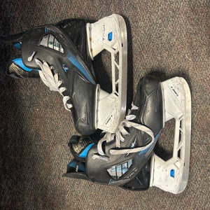 2021 True TF7 Hockey Skates 7.5 (Used)