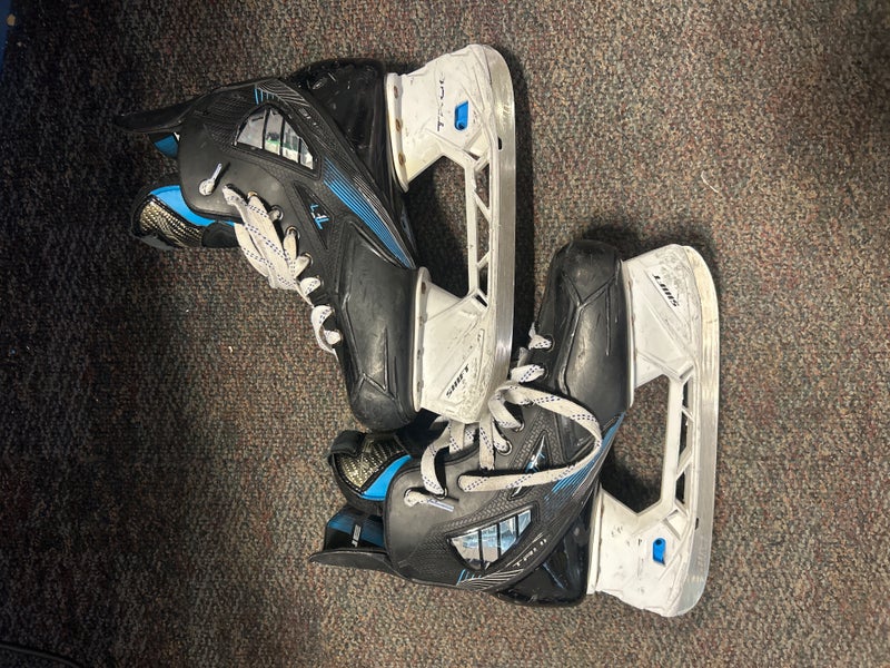2021 True TF7 Hockey Skates 7.5 (Used)