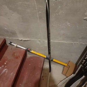 Intermediate Easton Synergy HTX Right Handed Hockey Stick P88 65 Flex (Used)