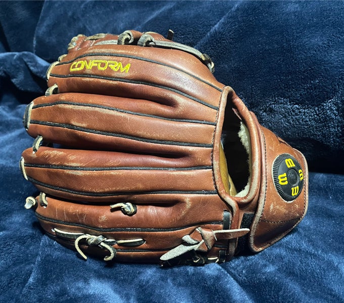 **Rare** Wilson Conform Baseball Glove