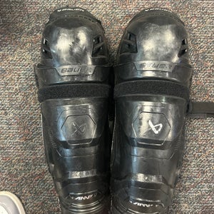 Intermediate Bauer Supreme M5 Pro 13" Shin Pads (Used)