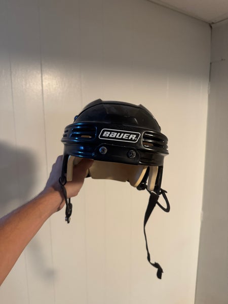 Medium Bauer 4500/4000 Helmet (Used)