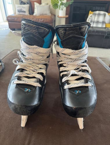Used True Regular Width 8 TF9 Hockey Goalie Skates