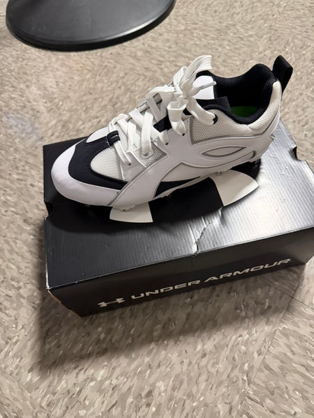 Black Men's Size M 8.5 (W 9.5) Under Armour Metal Cleats (New)