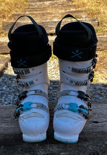 Mondo 21 & 21.5 Kid's HEAD Racing Raptor 60 Ski Boots (Used)