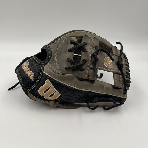 Wilson A2000 H12 12” Fastpitch Softball Glove