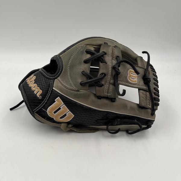 Wilson A2000 H12 12” Fastpitch Softball Glove