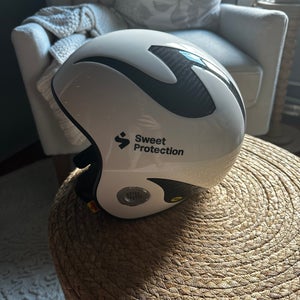Small / Medium Sweet Protection Helmet (New)
