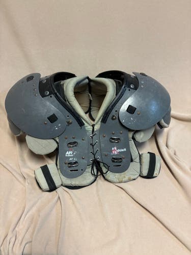 Medium Adult Riddell Air pac Shoulder Pads (Used)