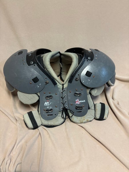 Medium Adult Riddell Air pac Shoulder Pads (Used)