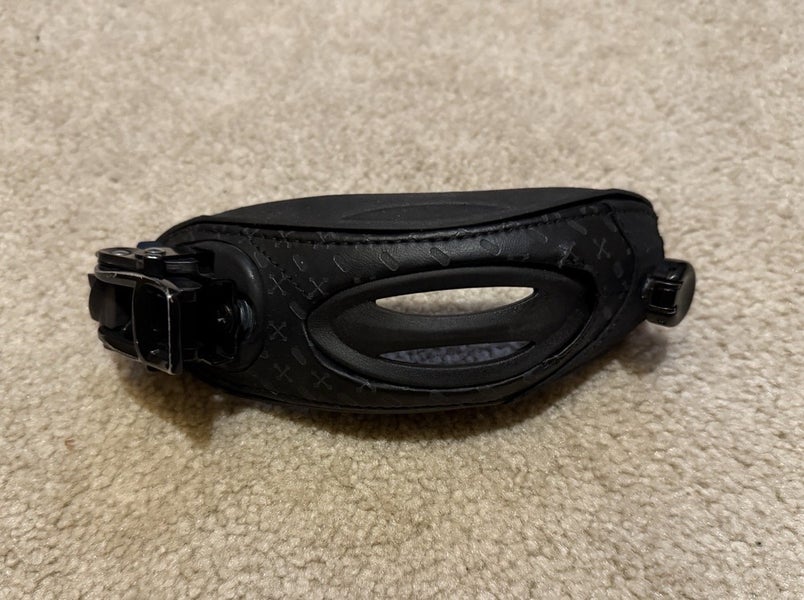 Burton Mission Snowboard binding Right Toe Cap Strap Medium Black