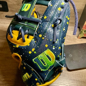 Wilson A2000 RH Infield Baseball Glove 11.5" (New)