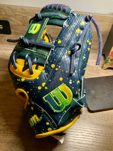Wilson A2000 RH Infield Baseball Glove 11.5" (New)