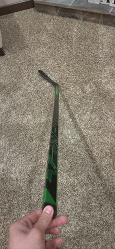 Senior Bauer supreme Adv LIMITED RELEASED Left Hand Hockey Stick P29 87 Flex Pro Stock (New)