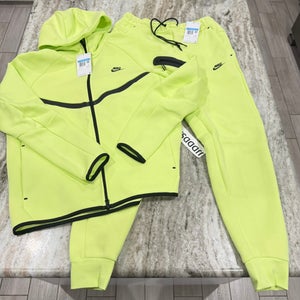 Nike Tech Fleece Lemon Twist Full Zip Hoodie Joggers Set HV0949-736 Men’s Sz M

New with tags-RARE