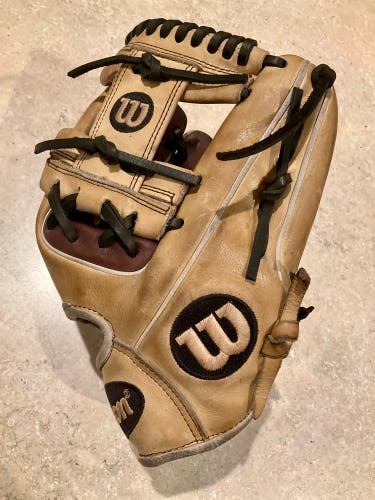 Wilson A2000 RH Infield Baseball Glove 11.5" (Used)
