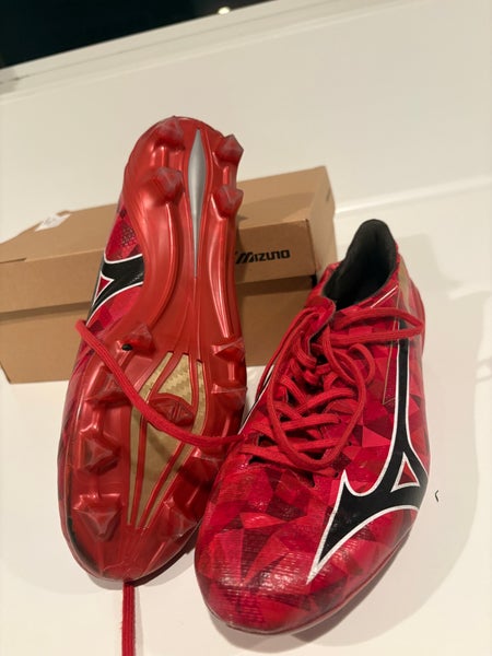 Red Men's Size M 9.0 (W 10.0) Mizuno Cleats (Used)