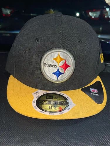 New Era NFL Team Pittsburgh Steelers Fitted Hat Kids Youth Size 6,1/2 Brand New.