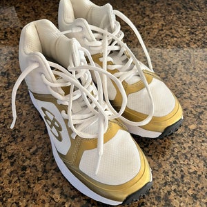 White Women's Size M 6.5 (W 7.5) Adult Boombah Shoes (New)