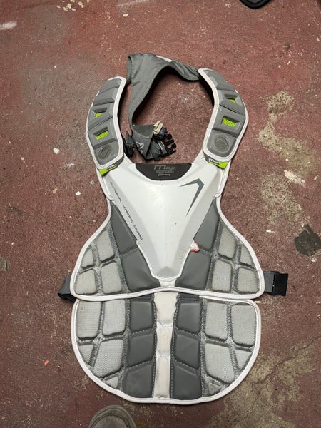 Medium Maverik Max Chest Protector