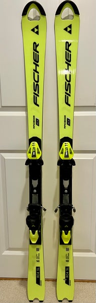 Fischer RC4 World Cup Junior Slalom Ski w/ Race Bindings