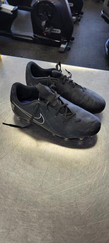 Used Nike Soccer Cleats Black Junior 06 11497-S000153554