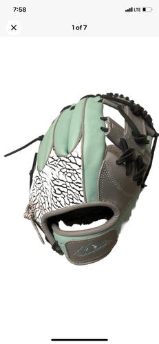 2025 RH Infield Baseball Glove 11.75" (New)