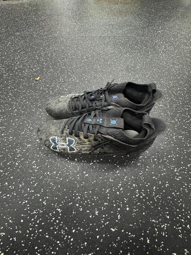 Used Under Armour BLUR SMOKE Adult FB Cleats Black Senior 11 11849-S000033391