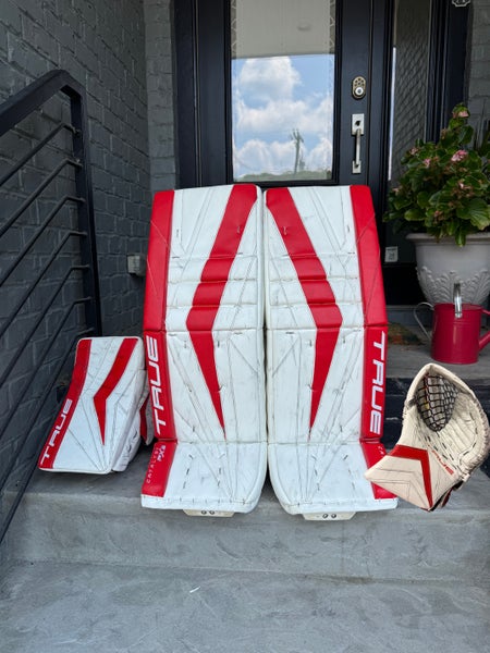 33+2" True Catalyst PX3 Goalie Pads Full Set - Red/White - 580 Catcher
