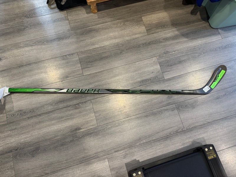 Senior Bauer Sling Left Hand Hockey Stick P28 70 Flex (New)
