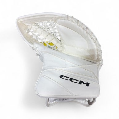 Used CCM AXIS 2.5 Junior Goalie Catcher White 11873-S000218086