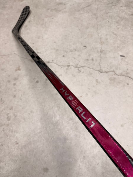82 Flex P92 Senior Bauer Vapor Hyperlite 2 Right Hand Hockey Stick Pro Stock (USED)