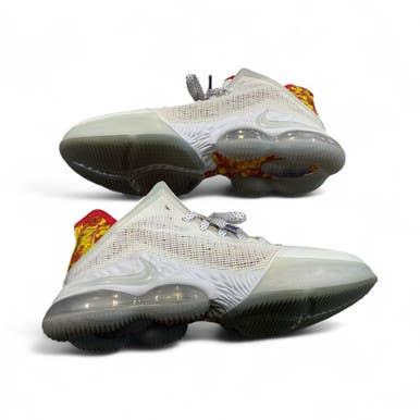 Used Nike LEBRON 19 LOW MAGIC FRUITY PEBBLES Basketball Shoes M White Senior 9.5 11873-S000225894