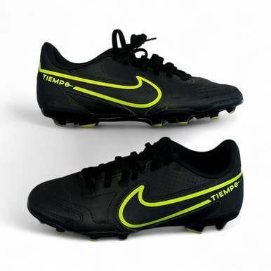 Used Nike TIEMPO Soccer Cleats Black And Neon Green Junior 04.5 11873-S000223400