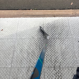 Junior Bauer Nexus Geo Left Hand Hockey Stick P92 30 Flex (Used)