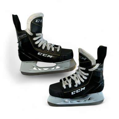Used CCM 9350 Junior Hockey Skate Junior 01 11873-S000225642