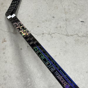 2 Pack Right Hand 85 Flex P28M Senior CCM Trigger 9 Pro Hockey Stick Pro Stock NHL (New)