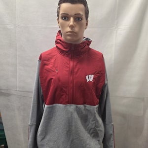 NWT Wisconsin Badgers Under Armour 1/4 Zip Hooded Jacket L NCAA