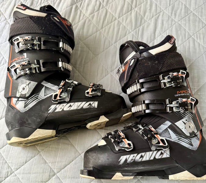 Mondo 25 & 25.5 Men's Tecnica All Mountain Mach 1 Ski Boots Medium Flex (Used)