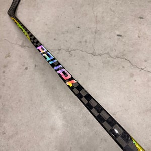 77 Flex Custom P28 Senior Bauer Nexus Sync Right Hand Hockey Stick Pro Stock (Used)