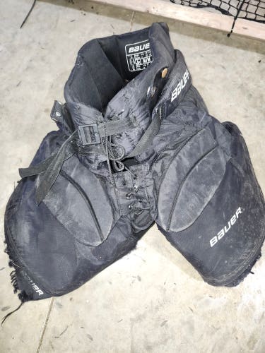 Junior Medium Bauer Hockey Goalie Pants (Used)