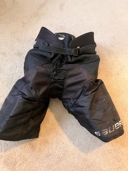 Intermediate Medium Bauer Hockey Pants (Used)