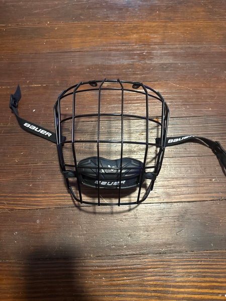 Large Bauer True Vision Full Cage (Used)