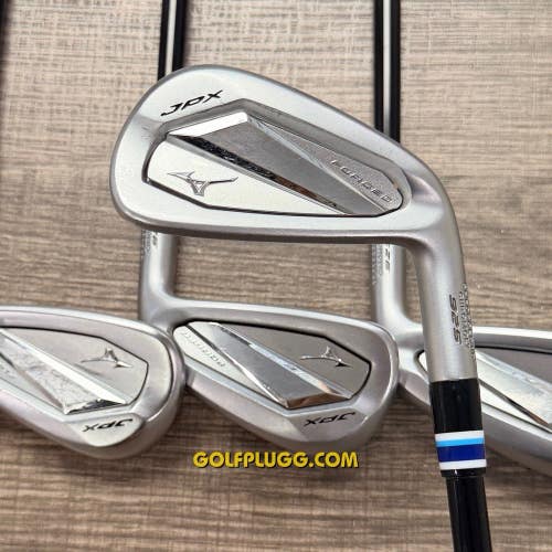 Mizuno JPX 925 Forged Iron Set 4-PW / Mitsubishi MMT, Extra Stiff Flex (275)