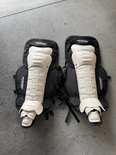 (20”) Cat 3 Mckenney Box lacrosse Goalie leg guards