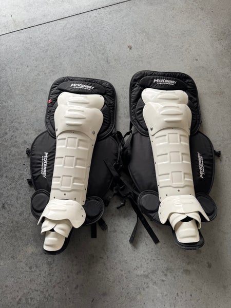 (20”) Cat 3 Mckenney Box lacrosse Goalie leg guards