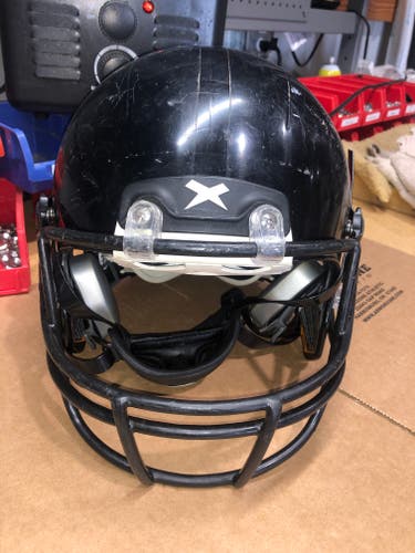USED XENITH X2E+ YOUTH FOOTBALL HELMET - LARGE - BLACK