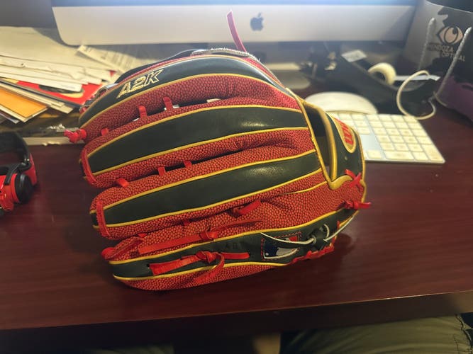 Wilson A2K MB50 RH Baseball Glove 12.5" (New)